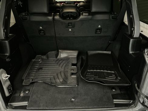 Used 2021 Jeep Wrangler Unlimited Rubicon w/ Steel Bumper Group image 17