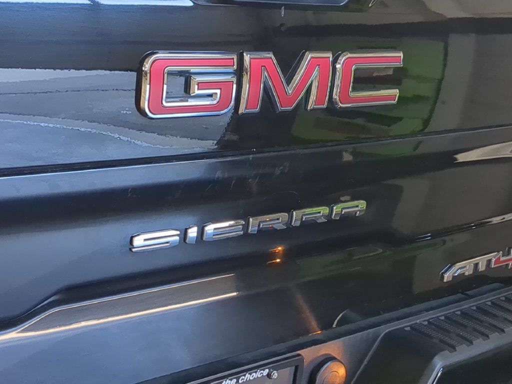 Used 2020 GMC Sierra 1500 AT4 w/ AT4 Premium Package AWD/4WD image 16