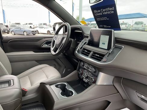 Used 2024 Chevrolet Suburban Z71 w/ Luxury Package AWD/4WD image 20