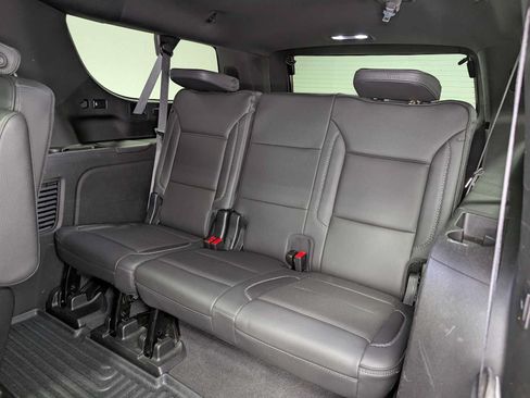 Used 2023 GMC Yukon XL Denali w/ Denali Reserve Package AWD/4WD image 18