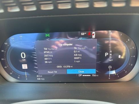 Certified 2025 Volvo XC90 B6 Plus AWD/4WD image 22