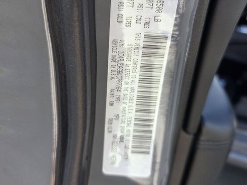 Used 2019 Jeep Grand Cherokee Altitude image 17