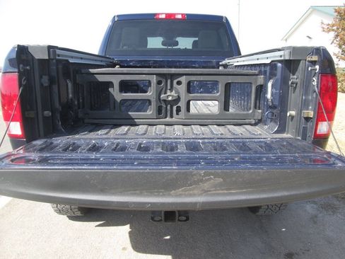 Used 2017 RAM 2500 Tradesman w/ Chrome Appearance Group AWD/4WD image 6