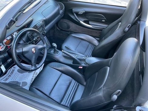 Used 2001 Porsche Boxster S image 20