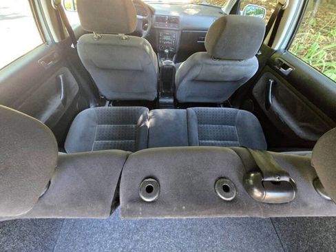 Used 2002 Volkswagen Golf GLS image 19