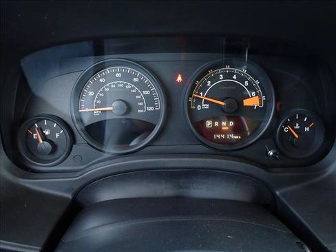 Used 2014 Jeep Patriot Latitude AWD/4WD image 23
