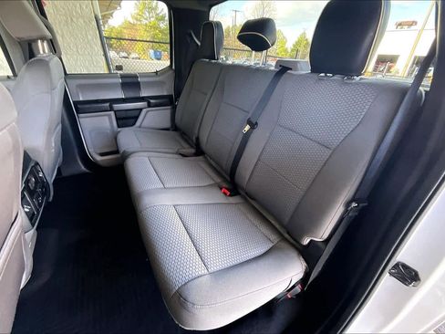 Used 2021 Ford F250 XLT w/ FX4 Off-Road Package image 19