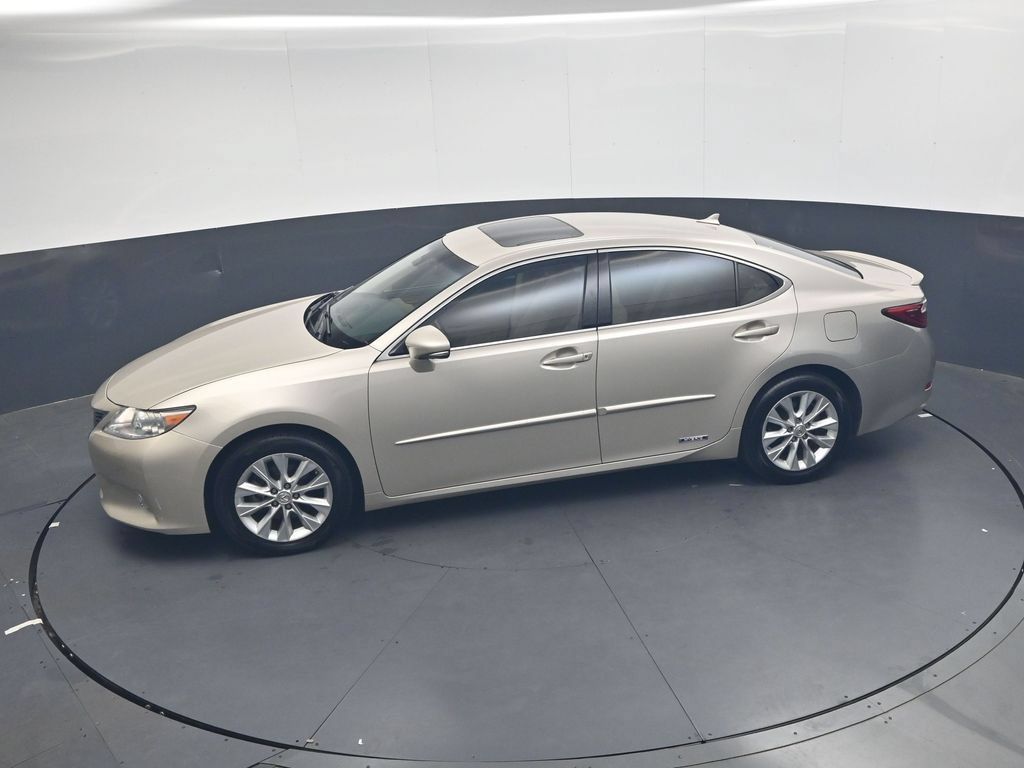 Used 2013 Lexus ES 300h w/ Luxury Pkg FWD image 20