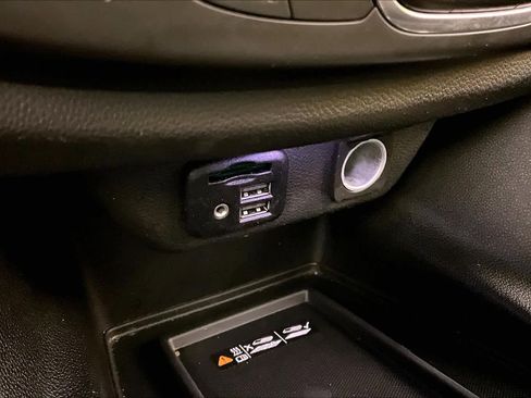 Certified 2023 Chevrolet Traverse High Country image 33