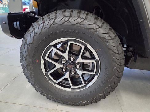 New 2026 Jeep Wrangler Unlimited Rubicon w/ Steel Bumper Group AWD/4WD image 21