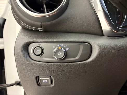 New 2026 Chevrolet Blazer LT w/ Convenience Package FWD image 30