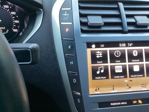 Used 2019 Lincoln MKZ Premiere image 49