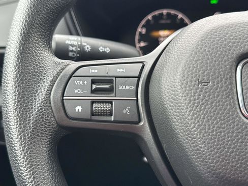Certified 2025 Honda CR-V EX image 8