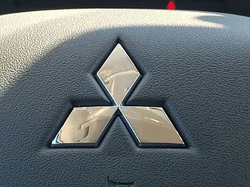 New 2026 Mitsubishi Outlander ES AWD/4WD image 11