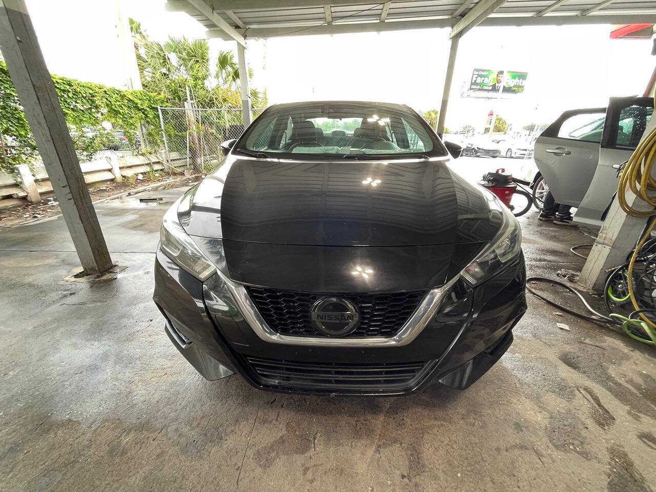 Used 2021 Nissan Versa SV FWD image 1