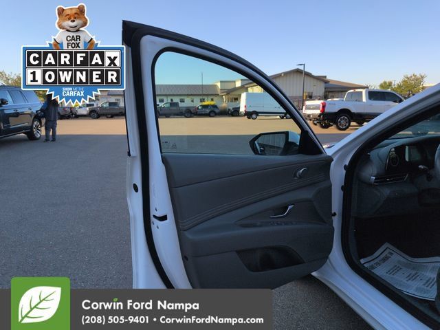 Used 2025 Hyundai Elantra SEL FWD image 10