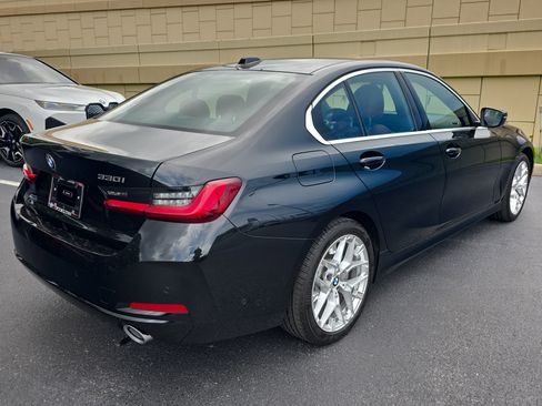 Used 2025 BMW 330i Sedan RWD image 2