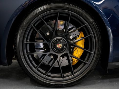 Used 2018 Porsche 911 Carrera GTS RWD image 47