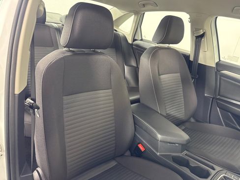 Used 2024 Volkswagen Jetta S image 27