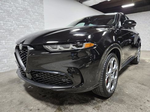 Used 2024 Alfa Romeo Tonale Veloce image 5