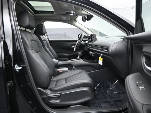 Used 2026 Honda HR-V EX-L image 32