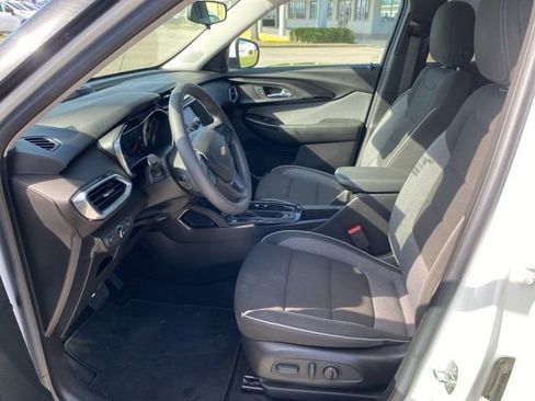 Used 2023 Chevrolet TrailBlazer LT image 15