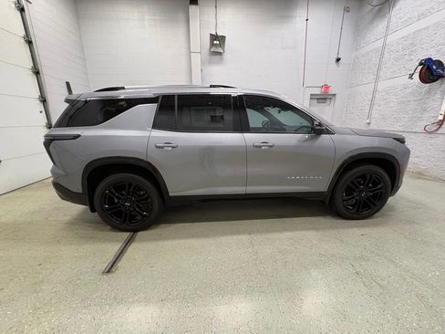 Used 2026 Chevrolet Traverse High Country AWD/4WD image 4