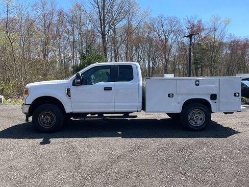 Used 2022 Ford F350 XL w/ Power Equipment Group AWD/4WD image 9