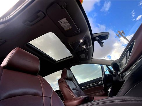 Used 2018 Buick Enclave Avenir w/ Avenir Technology Package image 15