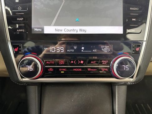 Used 2018 Subaru Outback 2.5i Limited AWD/4WD image 19