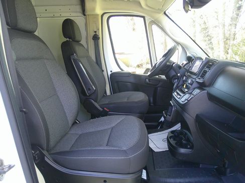 Used 2022 RAM ProMaster 2500 image 48