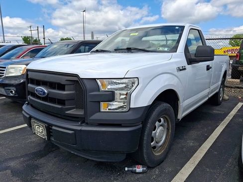 Used 2016 Ford F150 XL w/ Equipment Group 101A Mid RWD image 3