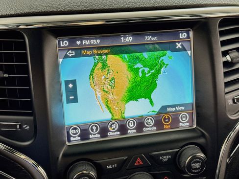 Used 2018 Jeep Grand Cherokee Limited AWD/4WD image 2