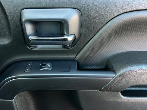 Used 2018 GMC Sierra 1500 SLT w/ All Terrain Package image 21