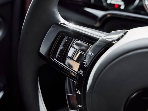 Used 2024 Rolls-Royce Phantom Sedan RWD image 76