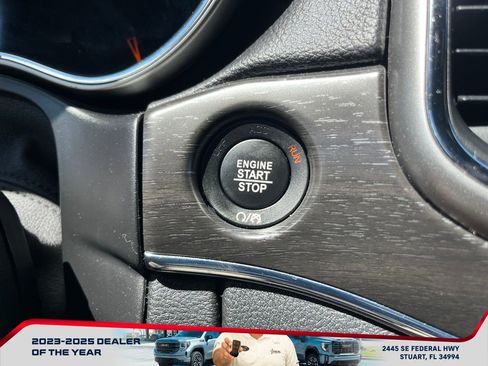 Used 2018 Jeep Grand Cherokee Limited image 26