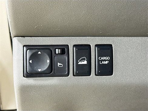 Used 2016 Nissan Frontier SV image 12