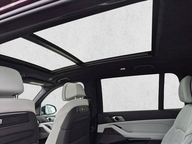 Certified 2026 BMW X7 xDrive40i w/ M Sport Package AWD/4WD image 22