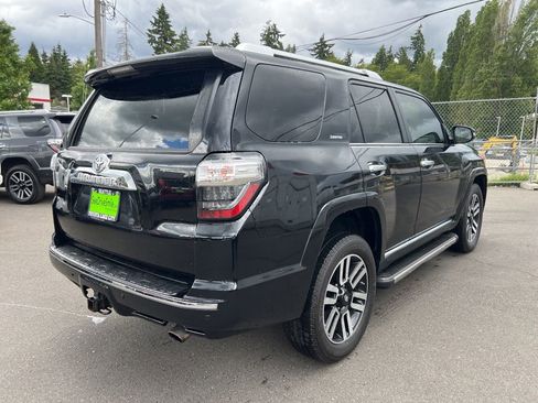 Used 2017 Toyota 4Runner Limited AWD/4WD image 4
