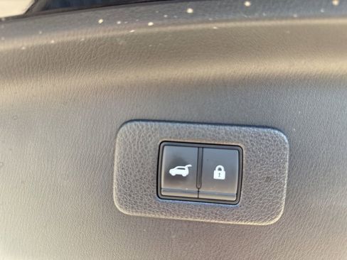 Certified 2023 Nissan Armada SL w/ Captain's Chairs Package image 14