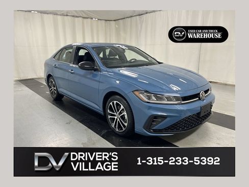 Used 2025 Volkswagen Jetta Sport FWD image 1