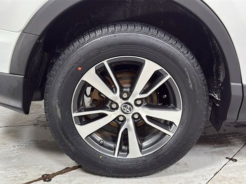 Used 2017 Toyota RAV4 XLE image 22