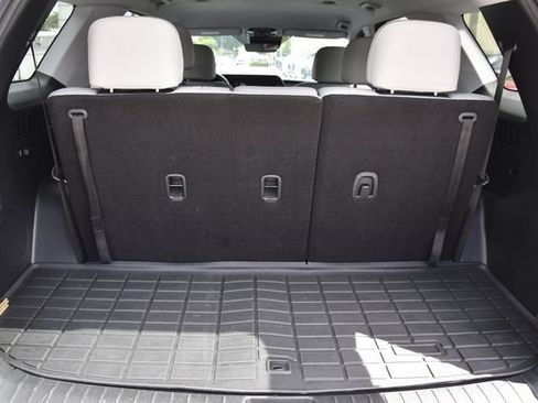 Used 2024 Hyundai Palisade SEL FWD image 31