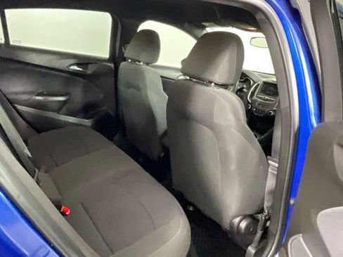 Used 2019 Chevrolet Cruze LT w/ Convenience Package FWD image 17