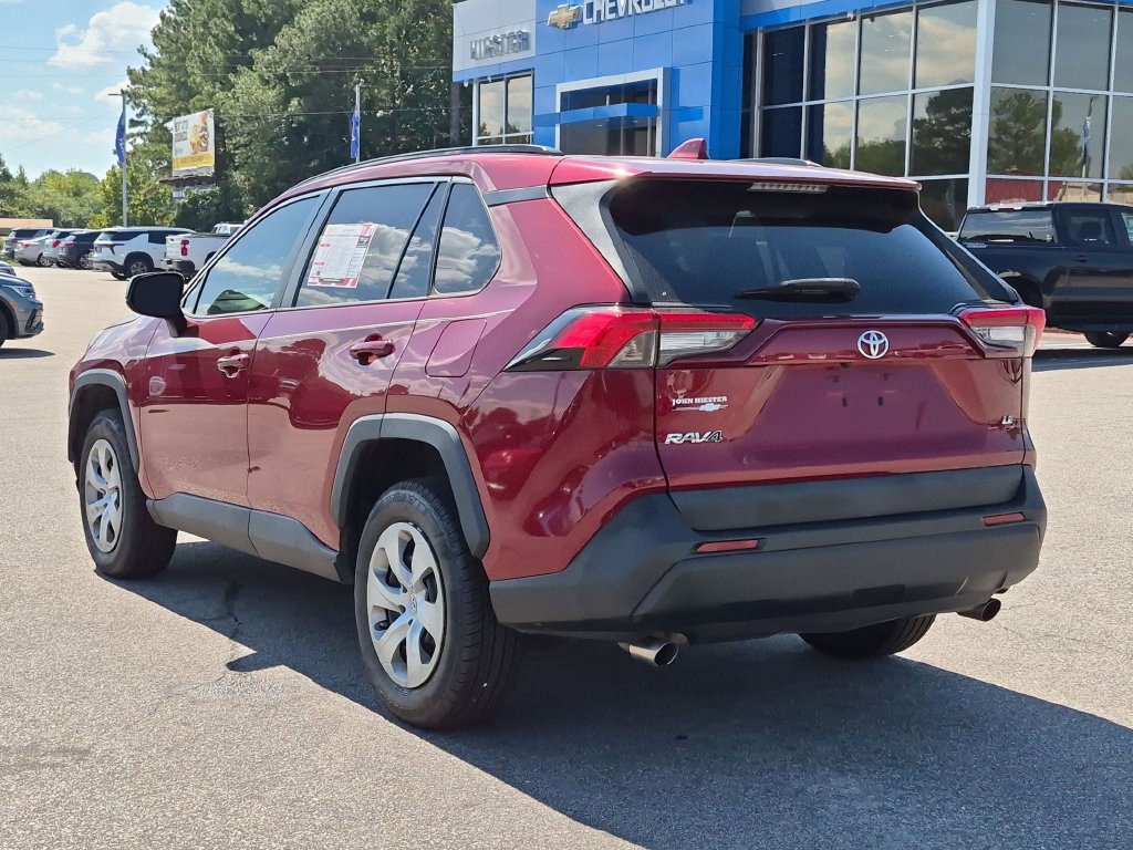 Used 2020 Toyota RAV4 LE FWD image 6