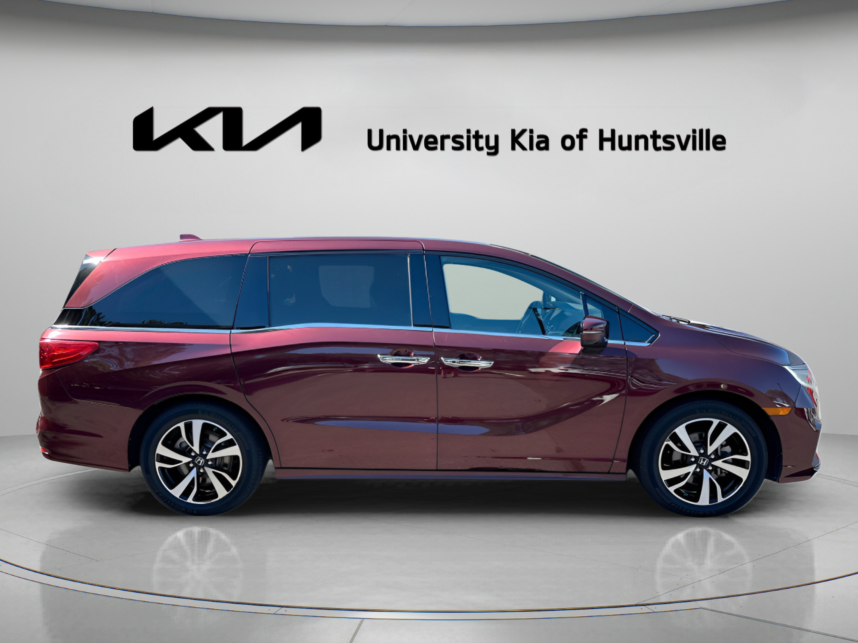Used 2018 Honda Odyssey Elite image 9