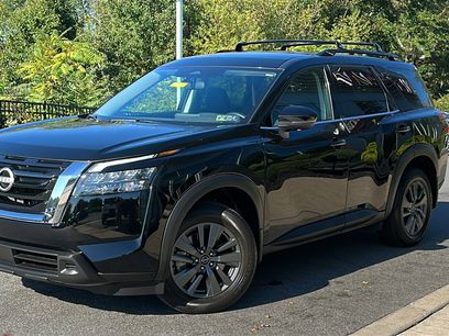 Certified 2023 Nissan Pathfinder SV