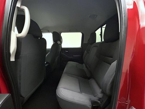 Certified 2025 Nissan Frontier SV w/ SV Convenience Package AWD/4WD image 19