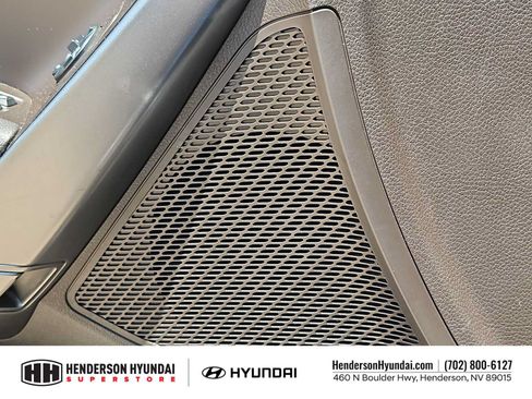 Used 2017 Hyundai Santa Fe Sport AWD/4WD image 29