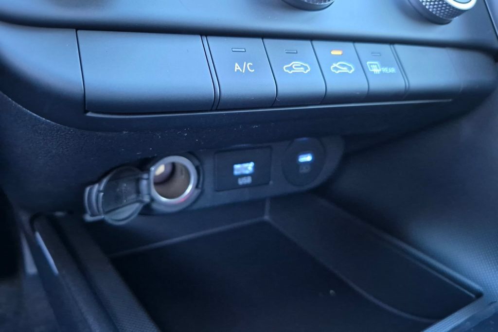 New 2026 Hyundai Elantra SE FWD image 24